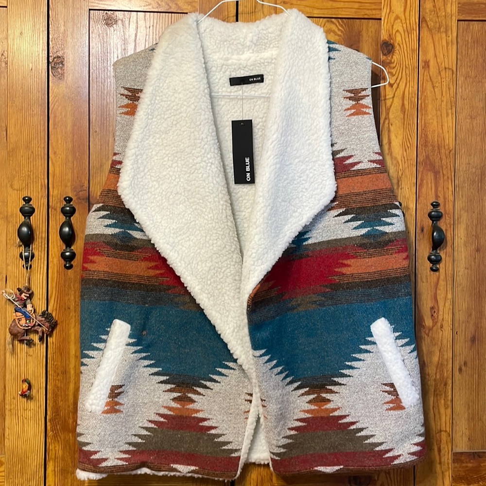 Super cute womens vest